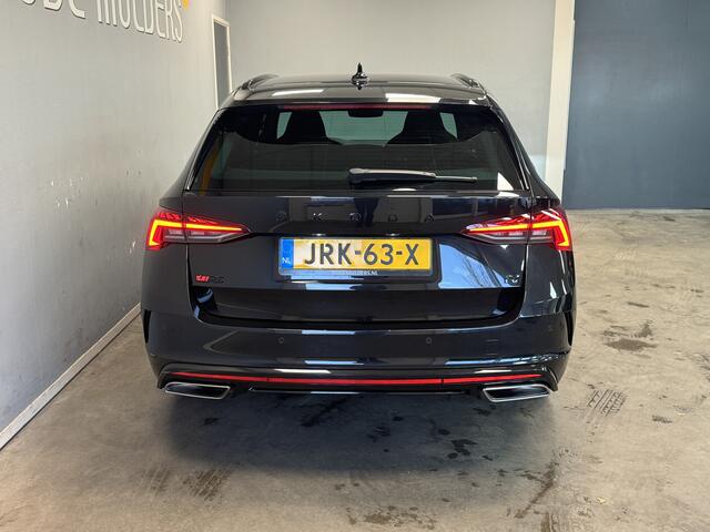 Skoda OCTAVIA Combi 1.4 RS Trekhaak/Stoelverwarming/Parkeersensoren