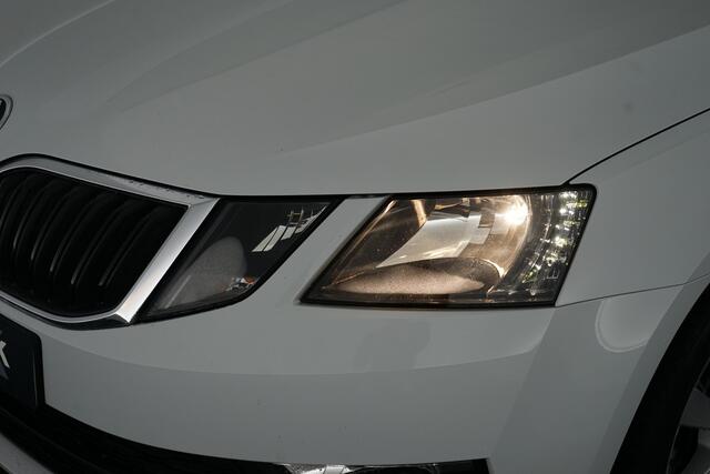 Skoda OCTAVIA Combi 1.5 TSI Greentech Business Edition