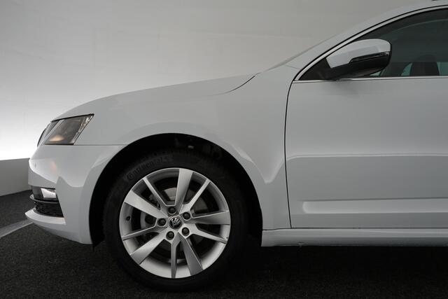 Skoda OCTAVIA Combi 1.5 TSI Greentech Business Edition