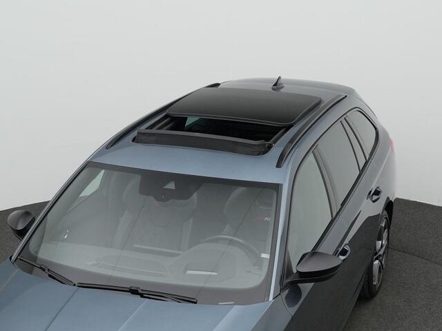 Skoda OCTAVIA Combi 1.4 TSI 245 pk DSG RS iV PHEV Business | Panoramadak | Geheugen-/massagestoelen | Head-up display | Canton | Leder/alcantara | Stuur-/achterbankverwarming | Matrix LED