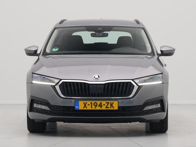 Skoda OCTAVIA Combi 1.0 TSI 110pk Business Edition Trekhaak Navigatie Keyless Clima argon Halsteren Km stand