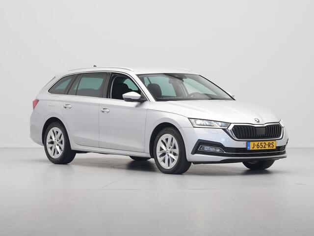 Skoda OCTAVIA Combi 1.5 TSI 150pk First Edition Trekhaak Navigatie Stoelverwarming Acc Pdc