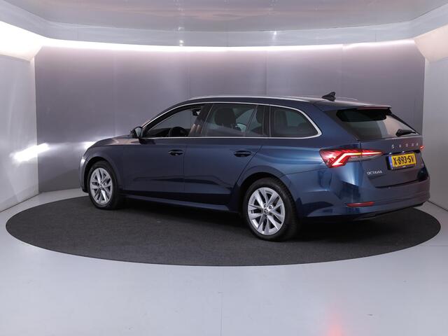 Skoda OCTAVIA Combi 1.0 e-TSI Business Edition Plus 110 pk Automaat (DSG) | Verlengde garantie | Navigatie | Trekhaak (wegklapbaar) | Parkeersensoren | Stoelverwarming |