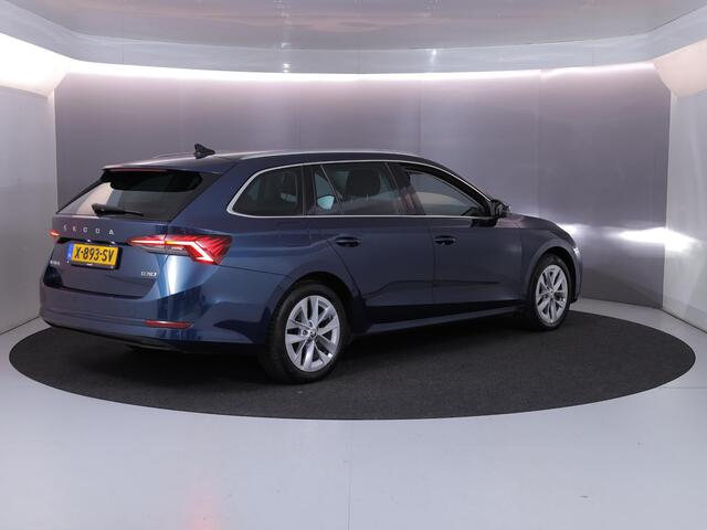 Skoda OCTAVIA Combi 1.0 e-TSI Business Edition Plus 110 pk Automaat (DSG) | Verlengde garantie | Navigatie | Trekhaak (wegklapbaar) | Parkeersensoren | Stoelverwarming |