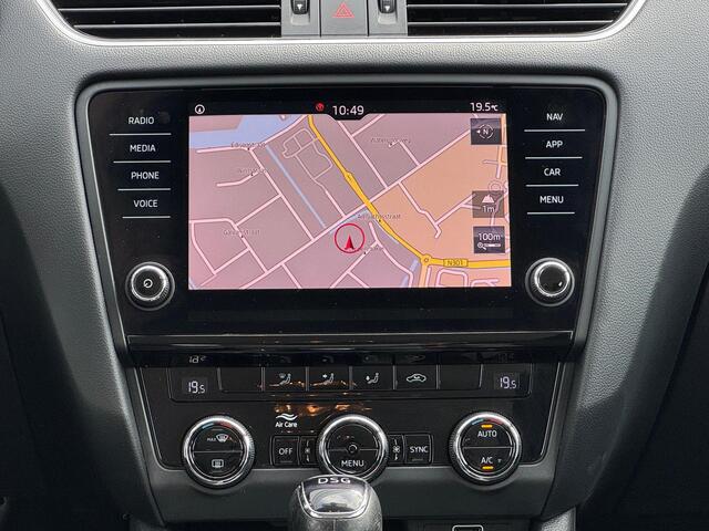 Skoda OCTAVIA Combi 1.5 TSI Greentech Sport Business AUTOMAAT | NAVI | NL-AUTO