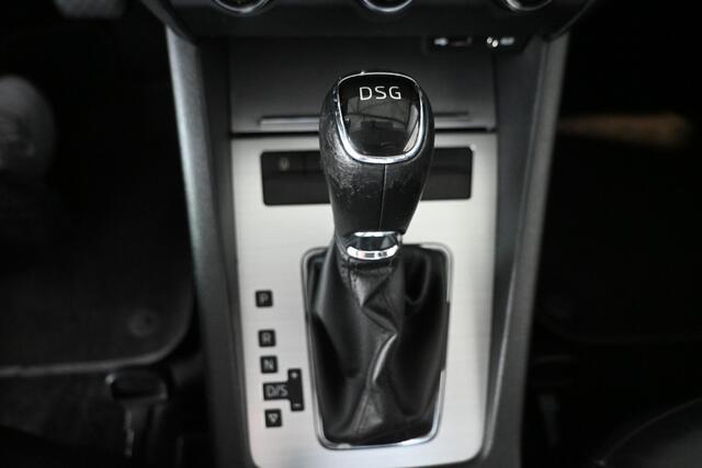 Skoda OCTAVIA Combi 1.0 TSI Greentech Ambition Business Automaat Clima Navigatie Trekhaak Inruil Mogelijk!