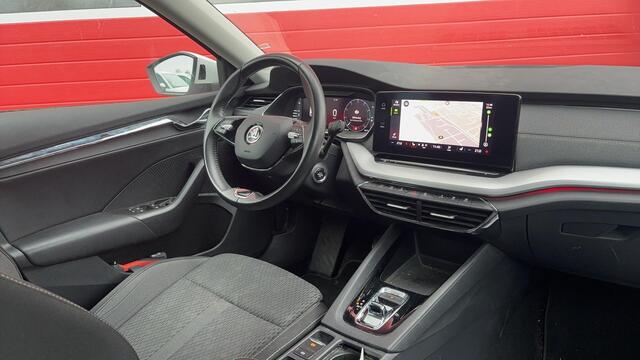 Skoda OCTAVIA Combi 1.0 e-TSI Business Edition Plus AUTOMAAT / TREKHAAK / FULL LED / STOELVERW / KEYLESS / CAMERA / CARPLAY / NL-AUTO