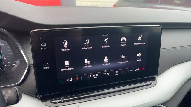 Skoda OCTAVIA Combi 1.0 TSI Business Edition TREKHAAK / FULL LED / CARPLAY / SFEER / NAVI / CLIMA / PDC / NL-AUTO