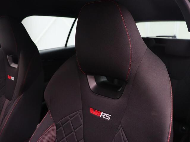 Skoda OCTAVIA 2.0 TSI RS | 245pk | Trekhaak | Stoelverwarming | Adaptive cruise | Camera | Sfeerverlichting | Navigatie | Canton Sound | Sportstoelen | Virtual Cockpit | Full LED