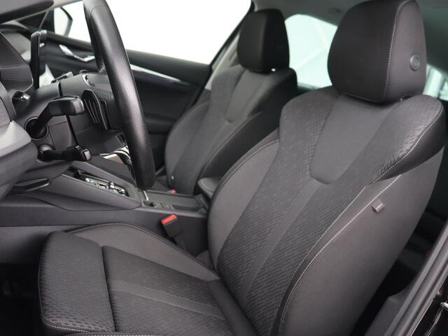 Skoda OCTAVIA 1.4 TSI iV PHEV Business Edition | Head-Up | Stoelverwarming | Adaptive cruise | Camera | Carplay | Sfeerverlichting | Massage | Achterbankverwarming | Navigatie | PHEV | Plug In