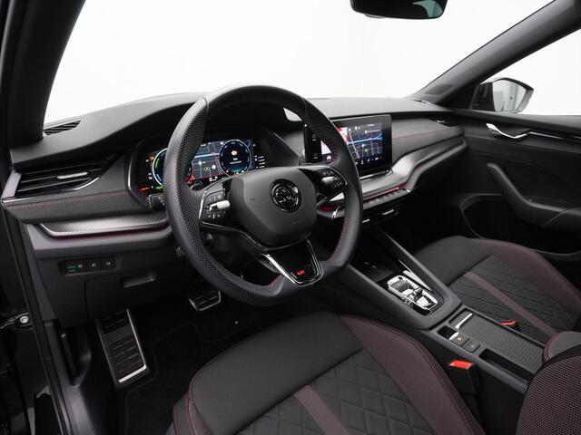 Skoda OCTAVIA 1.4 TSI 245 pk DSG DSG RS iV PHEV | Head-up display | Matrix LED | Stuur-/stoelverwarming | Achteruitrijcamera