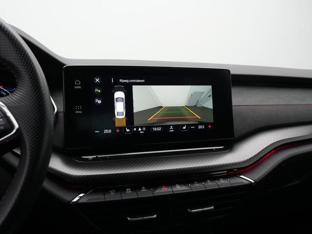 Skoda OCTAVIA 1.4 TSI 245 pk DSG DSG RS iV PHEV | Head-up display | Matrix LED | Stuur-/stoelverwarming | Achteruitrijcamera