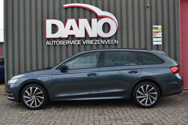 Skoda OCTAVIA Combi 1.4 TSI iV Business Edition LED/Carplay/18'' inch