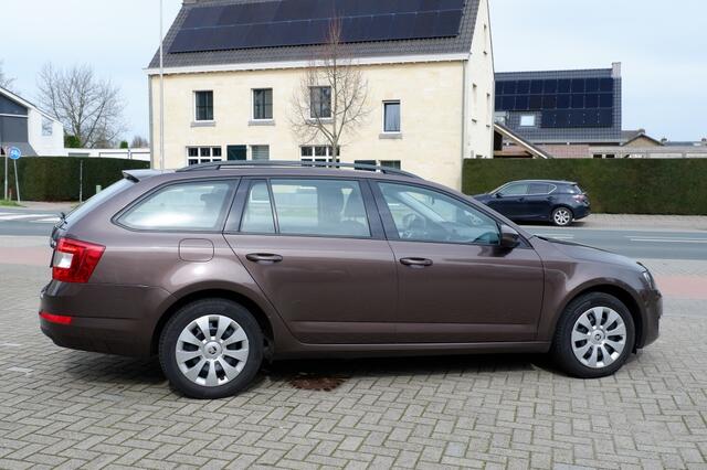 Skoda OCTAVIA Combi 1.2 TSI Grt Ambition Rijklaarprijs incl. 12mnd garantie