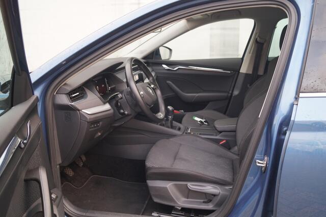 Skoda OCTAVIA Combi 1.0 TSI 110pk Business Edition Plus -NAVI-DIGI-ECC-