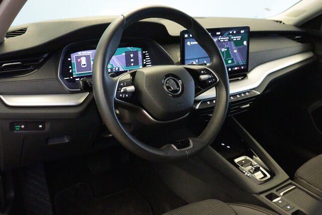 Skoda OCTAVIA Combi 1.5 TSI MHEV Business Edition Automaat | NAVI | CAMERA + PDC | ADAP CRUISE | STOELVERW | ELEKTR KLEP |