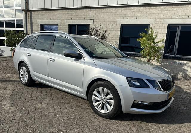 Skoda OCTAVIA Combi 1.6 TDI Clever Ed.