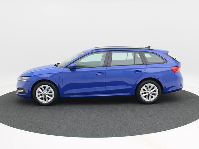 Skoda OCTAVIA Combi 1.4 TSi 204 Pk Automaat iV PHEV Business Edition | Virtual Cockpit | Keyless | CarPlay | Navigatie | ECC | Parkeersensoren | 17 Inch | 37.085 Km