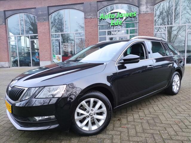Skoda OCTAVIA Combi 1.5 TSI DSG Greentech Business Edition Afn.trekhaak - Stoelverwarming - Leder/Stof - Getinte ruiten - Chroompakket - Sportstuur