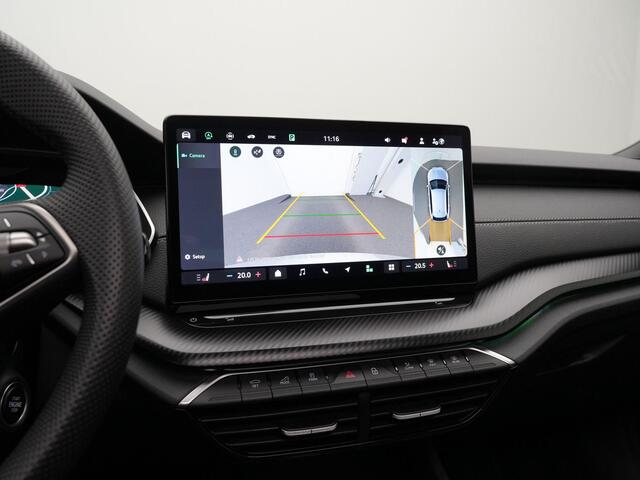 Skoda OCTAVIA 1.5 TSI MHEV 150 pk DSG Sportline | Panoramadak | Trekhaak | Head-up display | 360 camera | Matrix LED