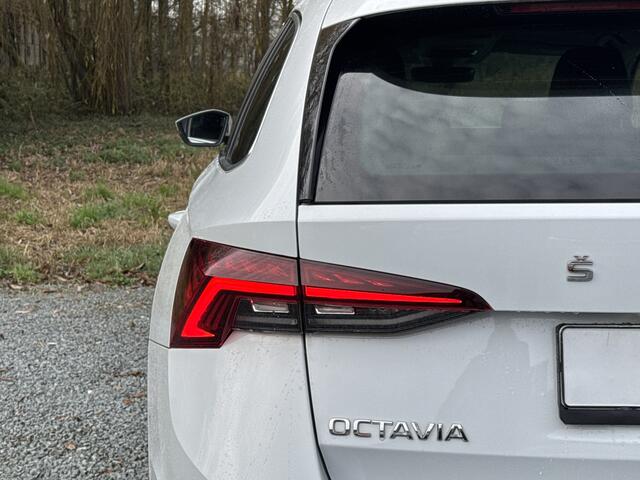 Skoda OCTAVIA Combi TSI iV PHEV 204PK DSG HYBRID BUSINESS LEDER/NAVI/HEAD-UP