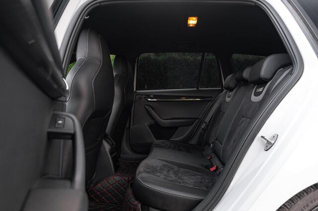 Skoda OCTAVIA Combi TDI RS DSG 184pk |ACC|Camera|