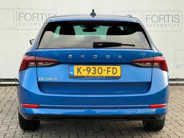 Skoda OCTAVIA Combi 1.5 TSI First Edition NL AUTO | STOELVERW | SFEEVRLICHTING |