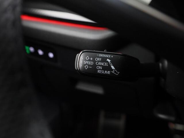 Skoda OCTAVIA Combi 1.5 TSI MHEV Sportline Tour Elektrisch bedienbaar panoramisch schuif/kanteldak | Travel assist | Trekhaak wegklapbaar