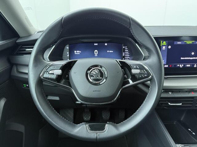 Skoda OCTAVIA Combi 1.0 TSI Ambition | 110 PK | Trekhaak wegklapbaar | Navigatiesystem | Apple Carplay/Android Auto |