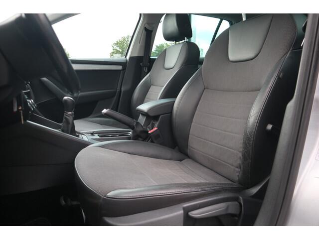 Skoda OCTAVIA Combi 1.6 TDI Greentech Ambition Business | Trekhaak | Stoelverwarming | Navigatie