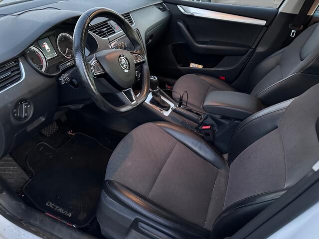 Skoda OCTAVIA Combi 1.0 TSI Greentech Ambition Business Navi/PDC/ECC/Cruise/DLR.ONDERHOUDEN!