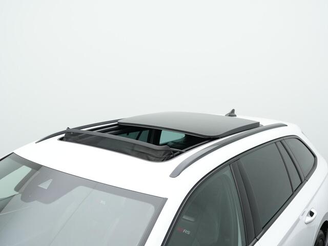 Skoda OCTAVIA Combi 1.4 TSI 245 pk DSG RS iV PHEV Business | Panoramadak | Geheugen-/massagestoelen | Head-up display | Canton | Matrix LED | Leder/alcantara