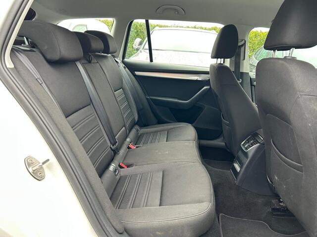 Skoda OCTAVIA 1.6 TDI GRT AMB. BNS, AUT, Apple Carplay, Navi