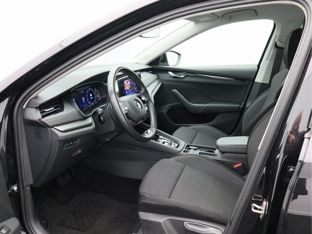 Skoda OCTAVIA Combi 1.5 e-TSI Business Edition/ automaat/ zeer mooi!