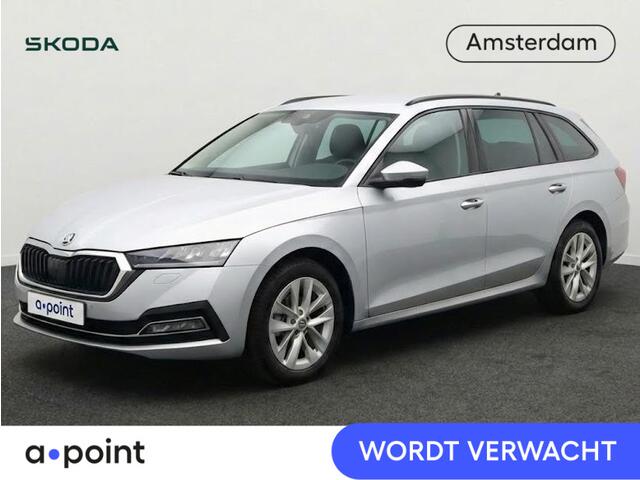 Skoda OCTAVIA Combi 1.0 TSI Style 110pk | Navigatie | Parkeersensoren voor en achter | Apple Carplay -/ Andriod auto | Verwambare voorstoelen