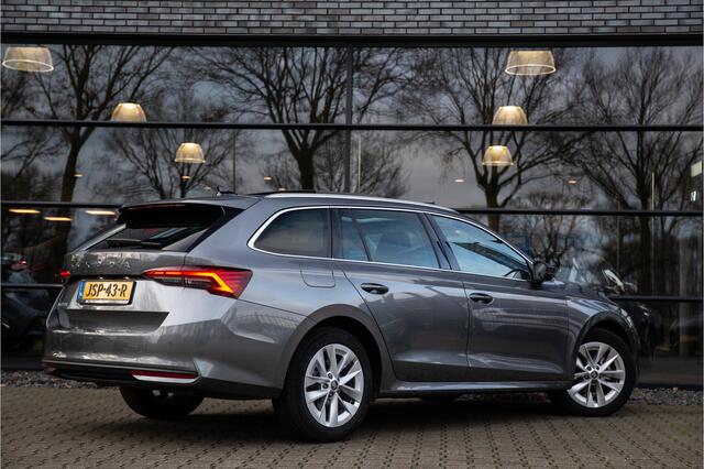 Skoda OCTAVIA Combi 1.5 TSI MHEV Business Edition , Panoramadak, Stuur/stoelverwarming,