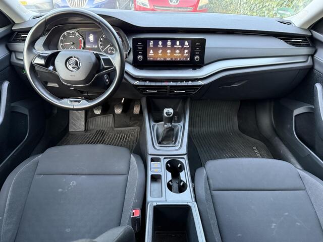 Skoda OCTAVIA Combi 1.0 TSI Business Edition | Airco | Cruise Control | LMV | Trekhaak | APK tot 07-05-2027!