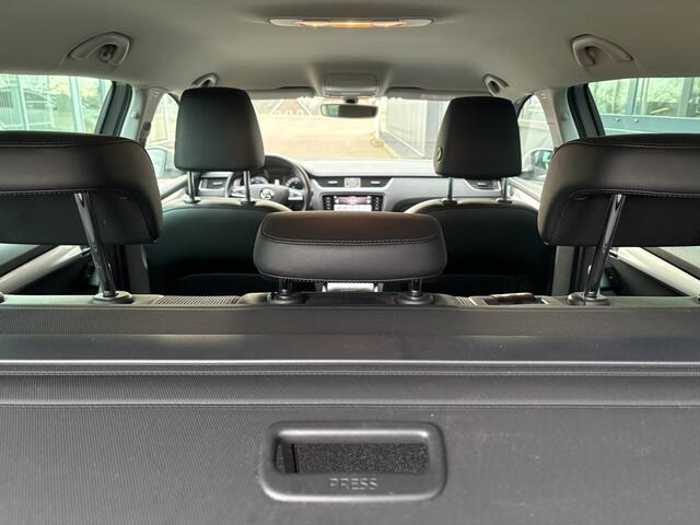 Skoda OCTAVIA Combi 1.0 TSi 115pk Business Edition LEDER/NAVI/CARPLAY/CRUISE/PDC/WINTERPACK