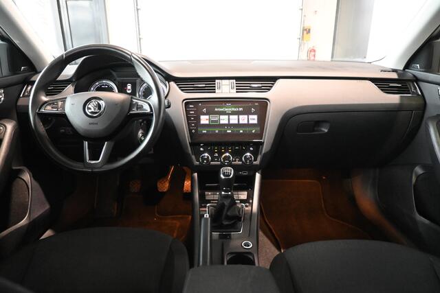 Skoda OCTAVIA 1.0 TSI Greentech Business Edition Clima Navigatie Stoelverwarming Rijklaarprijs Inruil Mogelijk!