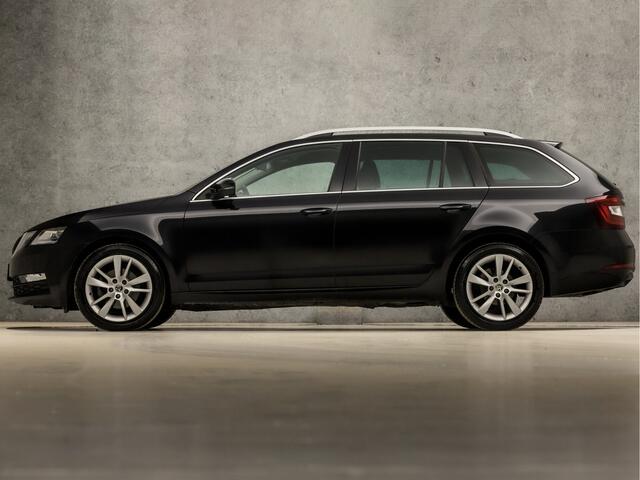 Skoda OCTAVIA Combi 1.0 TSI Sportline (DIGITAL COCKPIT, APPLE CARPLAY, GROOT NAVI, STOELVERWARMING, CAMERA, SPORTSTOELEN, GETINT GLAS, CRUISE, LED KOPLAMPEN, NIEUWSTAAT)