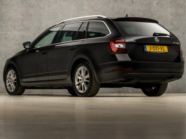 Skoda OCTAVIA Combi 1.0 TSI Sportline (DIGITAL COCKPIT, APPLE CARPLAY, GROOT NAVI, STOELVERWARMING, CAMERA, SPORTSTOELEN, GETINT GLAS, CRUISE, LED KOPLAMPEN, NIEUWSTAAT)