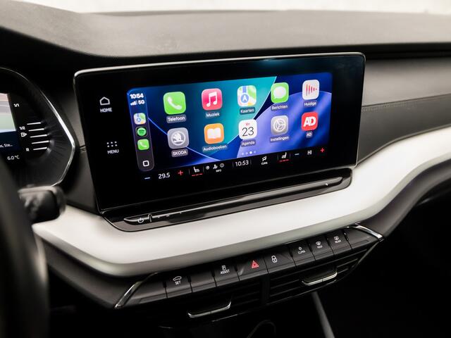 Skoda OCTAVIA Combi 1.0 TSI Sportline Automaat (VIRTUAL COCKPIT, APPLE CARPLAY, GROOT NAVI, SFEERVERLICHTING, STOELVERWARMING, CAMERA, KEYLESS, GETINT GLAS, TREKHAAK, NIEUWSTAAT)