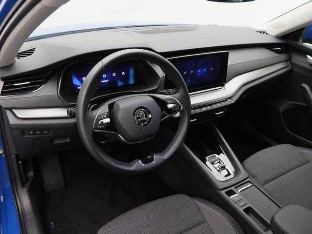 Skoda OCTAVIA Combi 1.4 TSi iV 204 Pk PHEV Business Edition | Cruise Control | Climate Control | Parkeersensoren | Stuur/Stoelverwarming | Carplay | 17 Inch