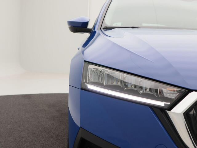 Skoda OCTAVIA Combi 1.4 TSi iV 204 Pk PHEV Business Edition | Cruise Control | Climate Control | Parkeersensoren | Stuur/Stoelverwarming | Carplay | 17 Inch