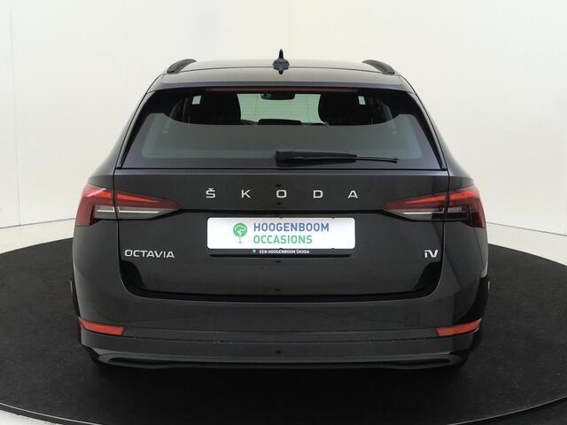 Skoda OCTAVIA Combi 1.4 TSI iV PHEV Business Edition | SoH 100% | Parkeersensoren achter | CarPlay | Cruise control | Airco | Digital cockpit |