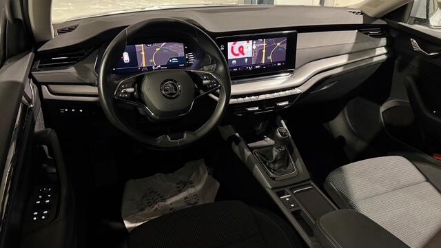 Skoda OCTAVIA Combi 1.0 TSI Business Edition |Camera|2x PDC|Trekhaak!|Carplay!