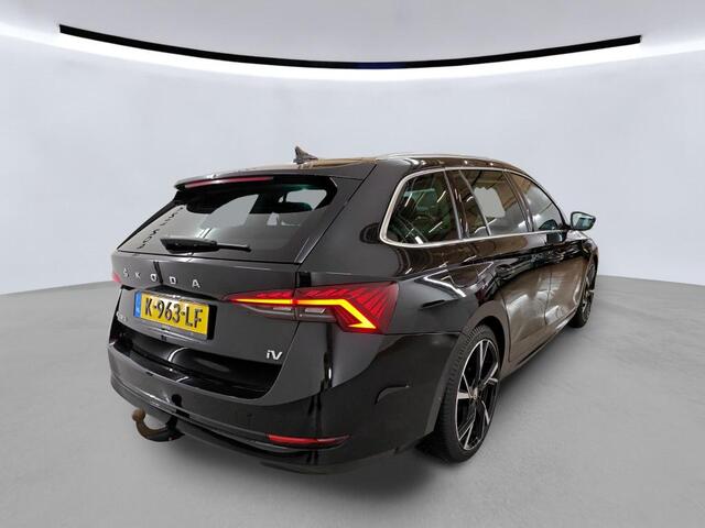 Skoda OCTAVIA Combi 1.4 TSI iV 204pk PHEV Business Edition Virtual Cockpit Navigatie Trekhaak Elektrische achterklep