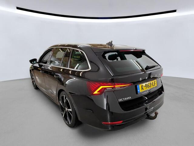 Skoda OCTAVIA Combi 1.4 TSI iV 204pk PHEV Business Edition Virtual Cockpit Navigatie Trekhaak Elektrische achterklep