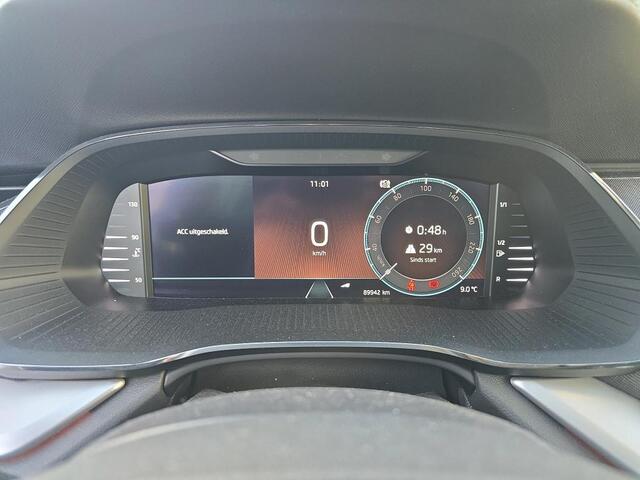 Skoda OCTAVIA Combi 1.0 TSI Business Edition Plus / LEDER/ PARK. SENSOREN/ NAVI/ DIGITAL DASH/ STOELVERWARMING/ ADAPT. CRUISE