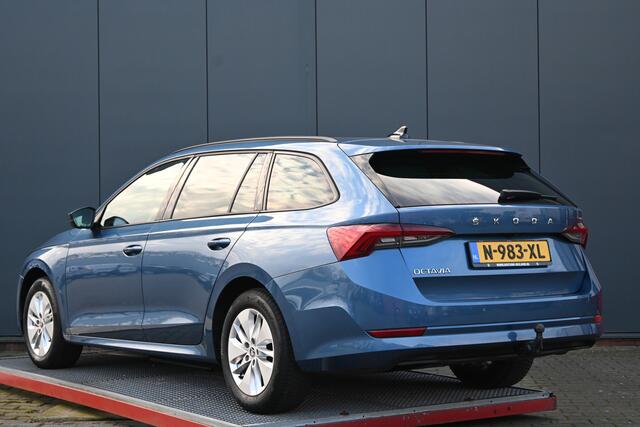 Skoda OCTAVIA Combi 1.0 TSI Business Edition trekhaak panoramadak camera